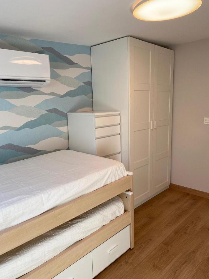 Apartamento Atico 22 - Centrico, Aire Acondicionado Y Parking Vilagarcía de Arousa Exterior foto